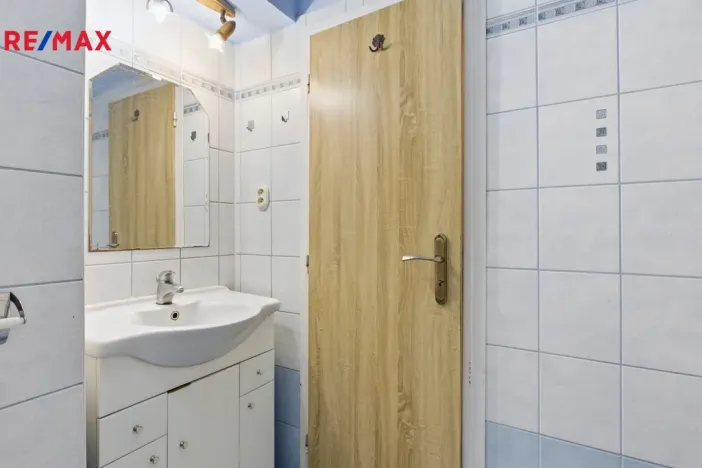 Prodej bytu 2+1, Karlovy Vary - Drahovice, Mattoniho nábřeží, 49 m2