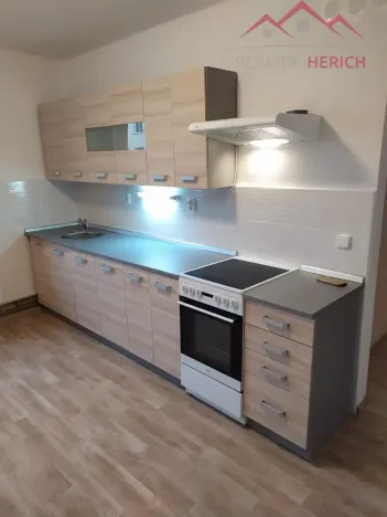 Prodej bytu 3+1, Chomutov, Kadaňská, 74 m2