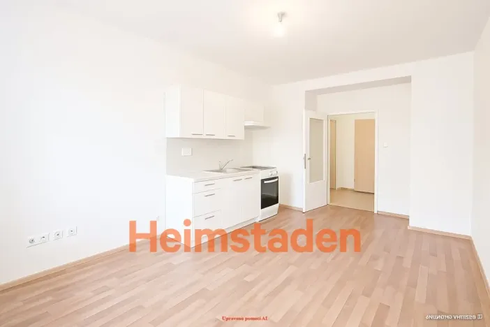 Pronájem bytu 1+kk, Havířov - Město, Hlavní třída, 21 m2