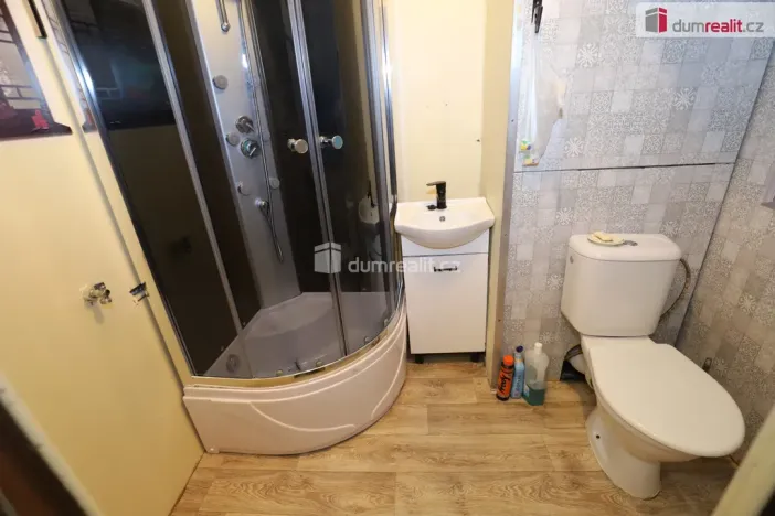 Pronájem bytu 1+1, Sokolov, Křížová, 41 m2