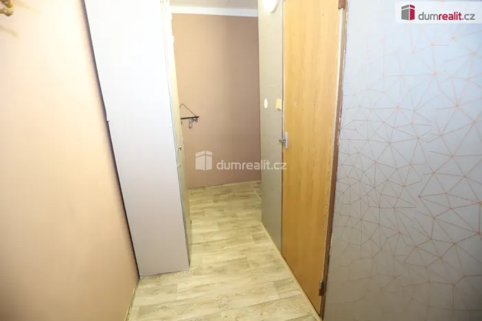 Pronájem bytu 1+1, Sokolov, Křížová, 41 m2