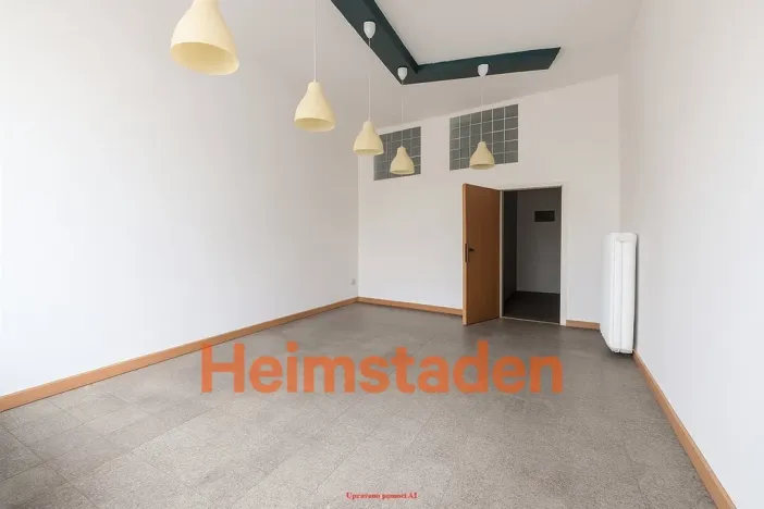 Pronájem obchodního prostoru, Karviná - Nové Město, nám. Budovatelů, 53 m2