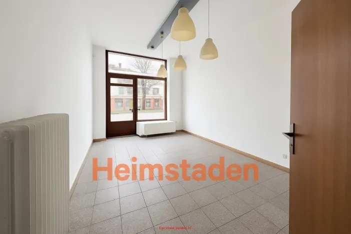 Pronájem kanceláře, Karviná - Nové Město, nám. Budovatelů, 53 m2