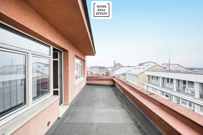 Pronájem kanceláře, Kolín, Rubešova, 634 m2