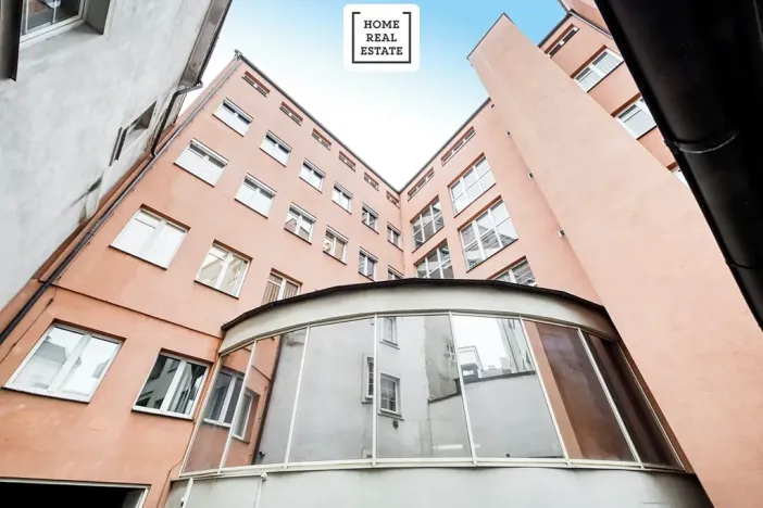 Pronájem kanceláře, Kolín, Rubešova, 634 m2