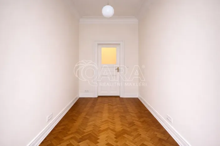 Pronájem bytu 4+1, Praha, Pařížská, 151 m2