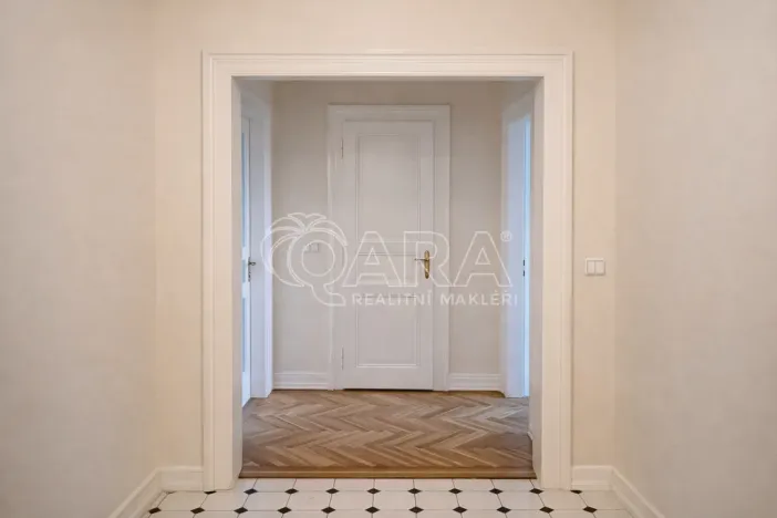 Pronájem bytu 4+1, Praha, Pařížská, 151 m2