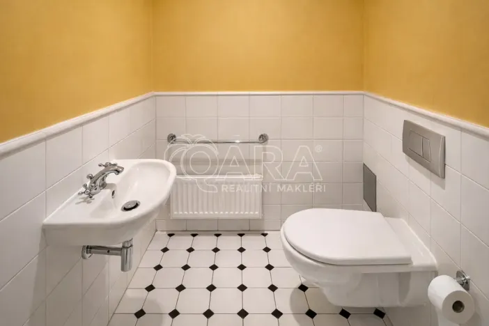 Pronájem bytu 4+1, Praha, Pařížská, 151 m2