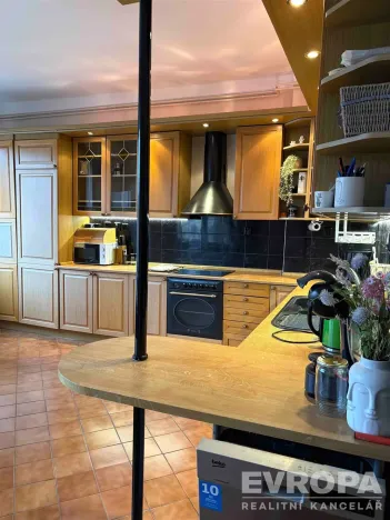 Pronájem bytu 1+1, Kolín - Kolín IV, Školská, 55 m2