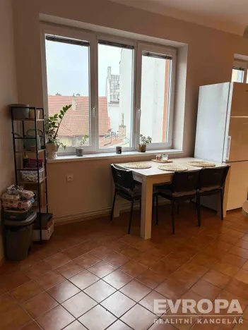 Pronájem bytu 1+1, Kolín - Kolín IV, Školská, 55 m2