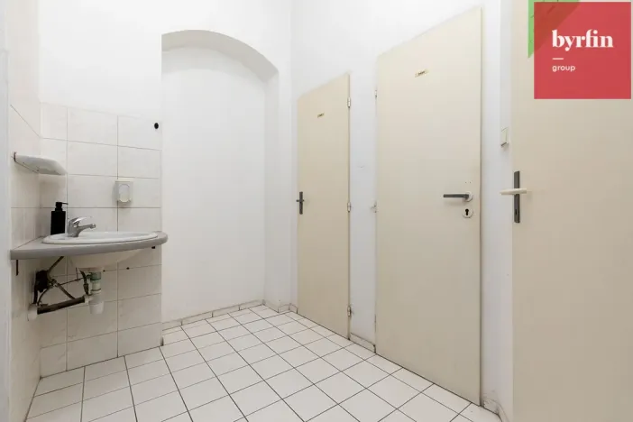 Pronájem kanceláře, Opava, Dolní náměstí, 27 m2