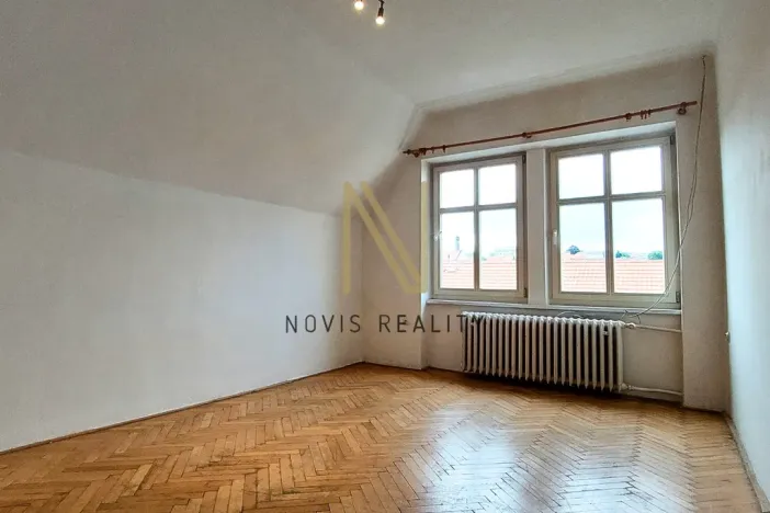 Pronájem bytu 1+1, Domažlice, náměstí Míru, 31 m2