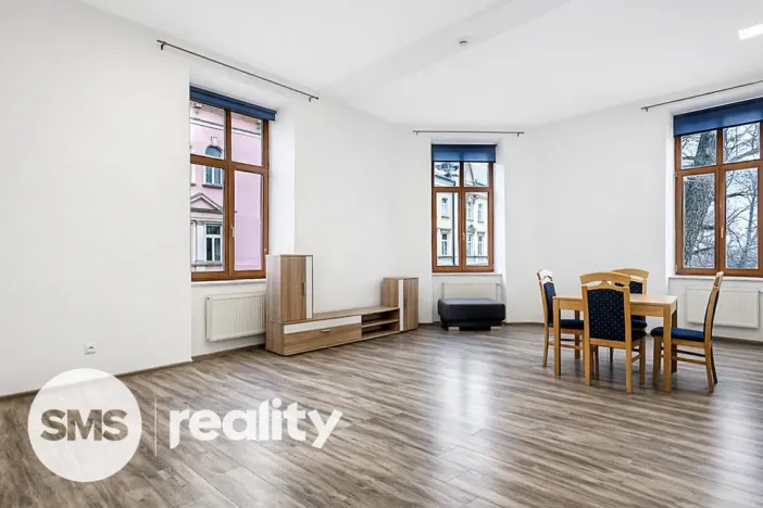 Pronájem bytu 1+kk, Opava - Město, Nákladní, 43 m2