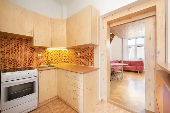 Pronájem bytu 1+kk, Brno, Čejkova, 27 m2