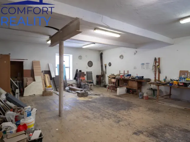 Prodej komerční nemovitosti, Suchdol nad Odrou, Komenského, 1900 m2