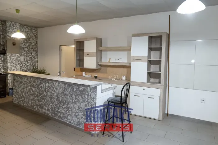 Pronájem obchodního prostoru, Kaplice, Tržní, 142 m2