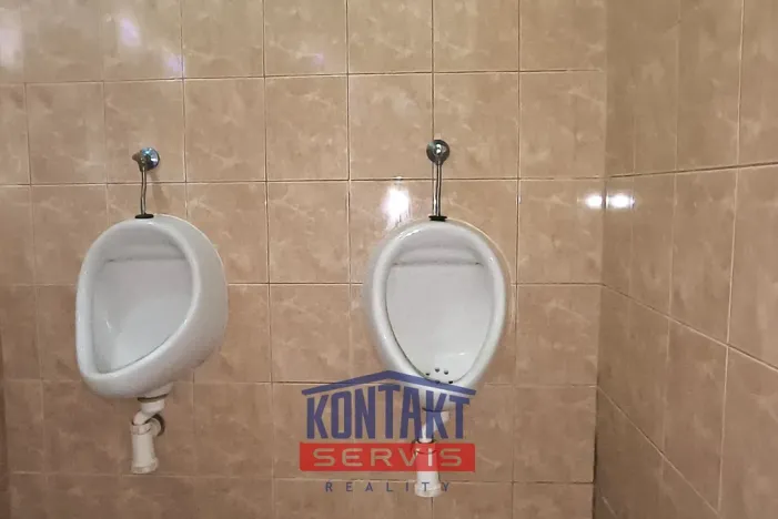 Pronájem obchodního prostoru, Kaplice, Tržní, 142 m2