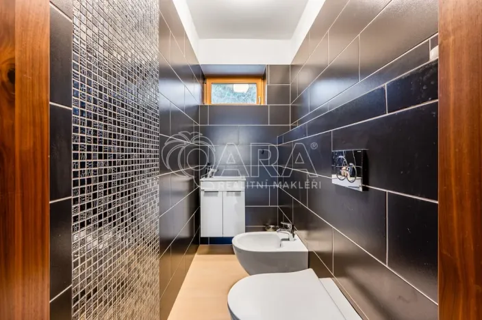 Pronájem kanceláře, Roztoky, Nad vinicemi, 393 m2