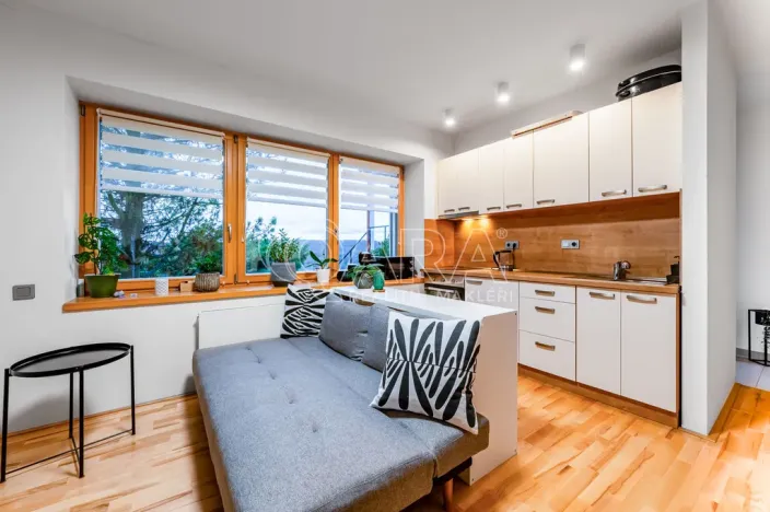 Pronájem kanceláře, Roztoky, Nad vinicemi, 393 m2