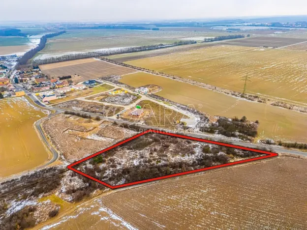 Prodej pozemku, Dolany, 5225 m2