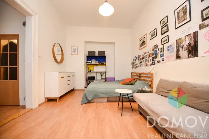 Prodej bytu 1+1, Praha, Vrázova, 33 m2