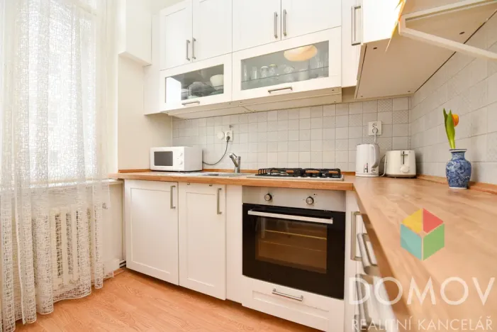 Prodej bytu 1+1, Praha, Vrázova, 33 m2