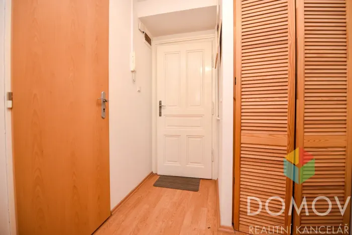 Prodej bytu 1+1, Praha, Vrázova, 33 m2