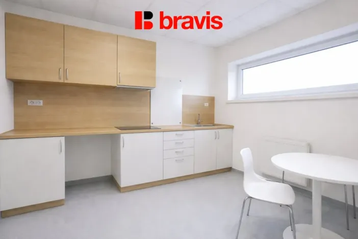 Pronájem obchodního prostoru, Kobylnice, U Řempa, 107 m2