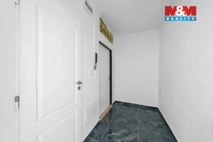 Prodej bytu 2+1, Děčín - Děčín VI-Letná, Husitská, 71 m2