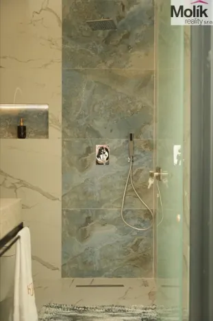 Prodej bytu 1+kk, Drač, 110 m2