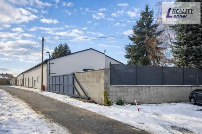 Prodej výrobních prostor, Nečín, 400 m2