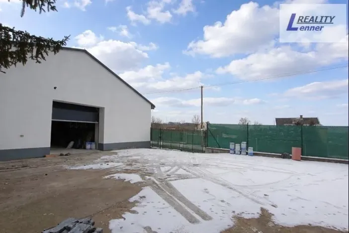 Prodej výrobních prostor, Nečín, 400 m2