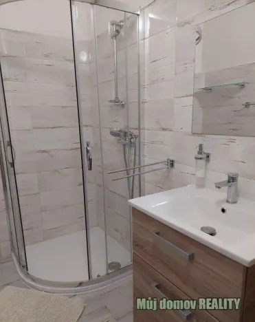 Pronájem bytu 2+1, Praha - Žižkov, Žerotínova, 70 m2