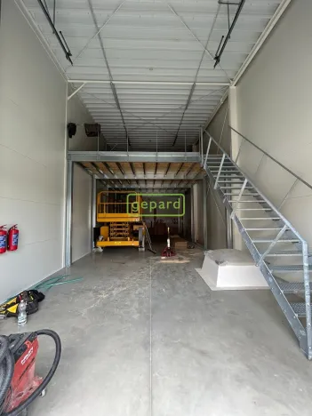 Pronájem výrobních prostor, Klínec, 94 m2