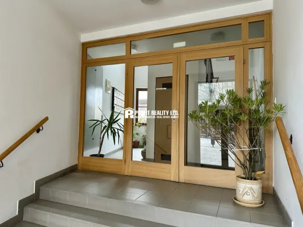 Prodej bytu 2+kk, Beroun, Náměstí Joachima Barranda, 57 m2