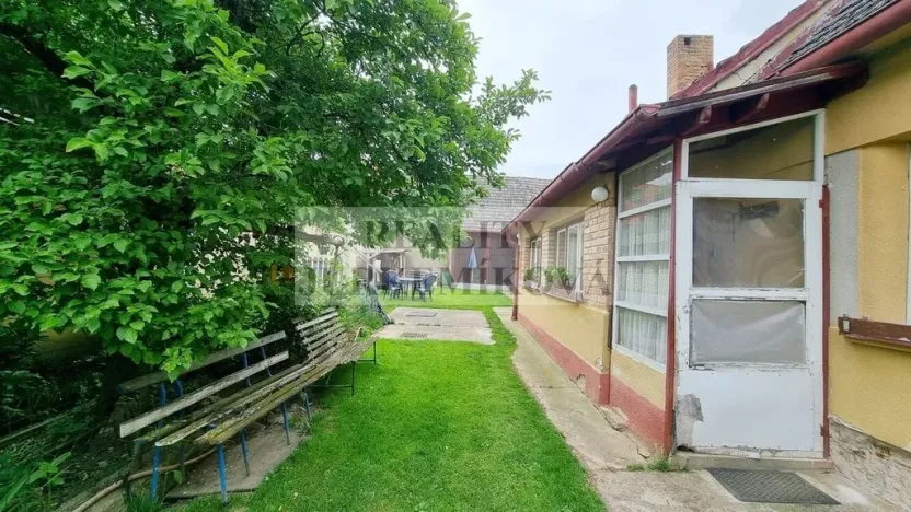 Prodej rodinného domu, Nákří, 567 m2