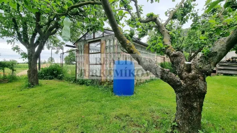 Prodej rodinného domu, Nákří, 567 m2