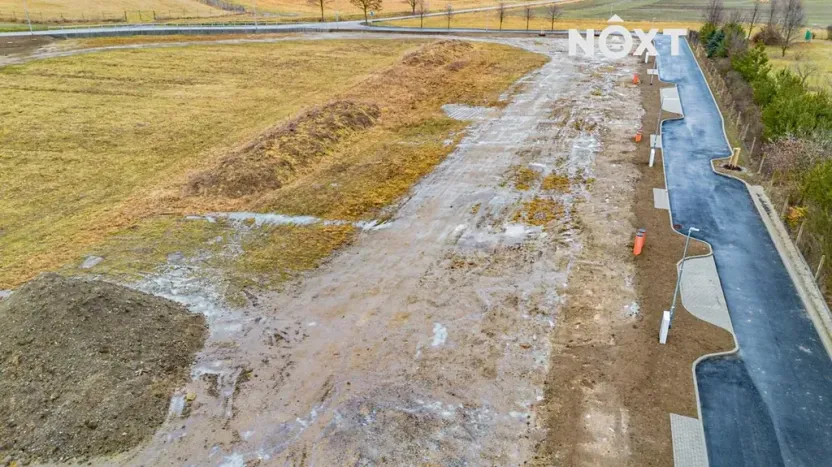 Prodej pozemku pro bydlení, Lipí, 927 m2