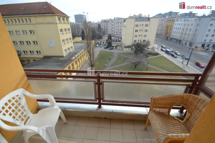 Pronájem bytu 2+kk, Praha - Žižkov, Jeseniova, 48 m2