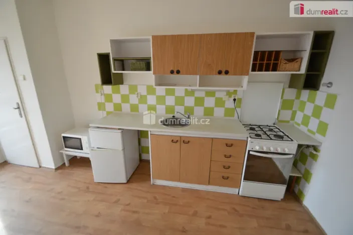 Pronájem bytu 2+kk, Praha - Žižkov, Jeseniova, 48 m2