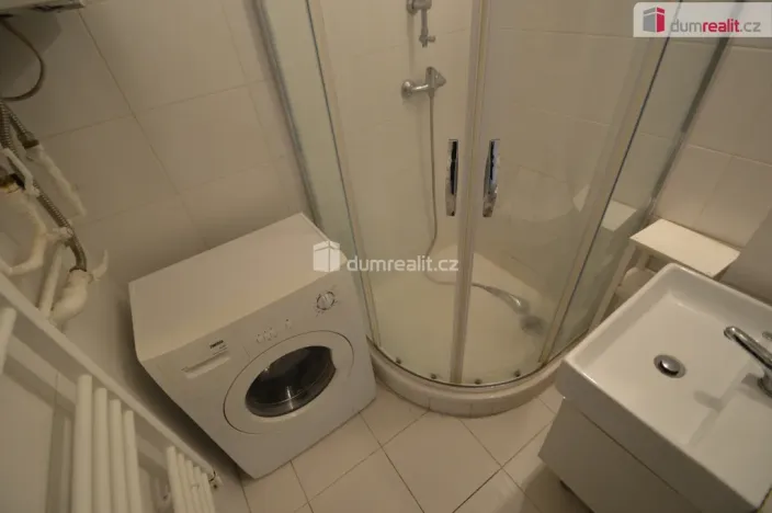 Pronájem bytu 2+kk, Praha - Žižkov, Jeseniova, 48 m2