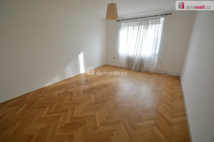 Pronájem bytu 2+kk, Praha - Žižkov, Jeseniova, 48 m2