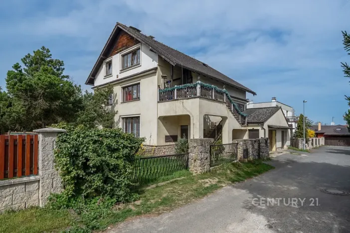 Prodej bytu 4+kk, Unhošť, U Pily, 144 m2