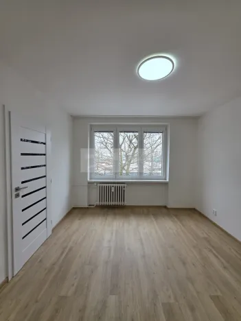 Pronájem bytu 2+1, Chomutov, Sluneční, 51 m2