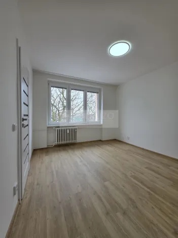 Pronájem bytu 2+1, Chomutov, Sluneční, 51 m2