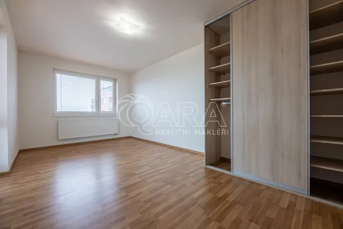 Pronájem bytu 2+kk, Praha - Zličín, Tvrdonická, 58 m2