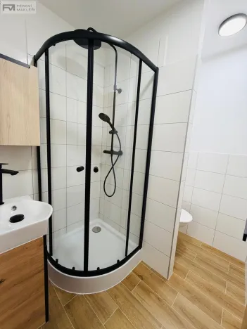 Pronájem bytu 1+1, Frýdek-Místek, Ostravská, 26 m2