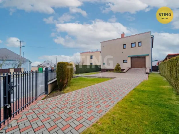 Prodej rodinného domu, Služovice, 213 m2