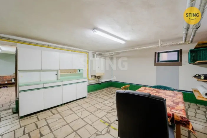 Prodej rodinného domu, Služovice, 213 m2