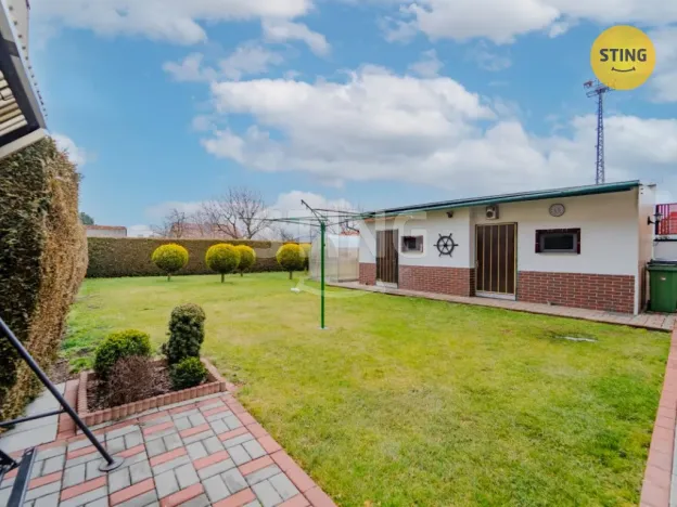 Prodej rodinného domu, Služovice, 213 m2